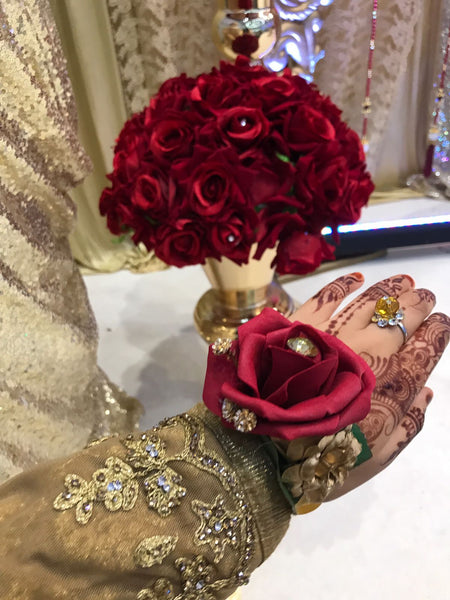 Corsage flowers for wedding - Asian Party Wear