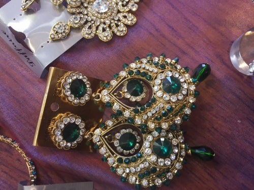GREEN EMERALD WITH GOLD DIAMOND INDIAN EARRINGS - Asian Party Wear