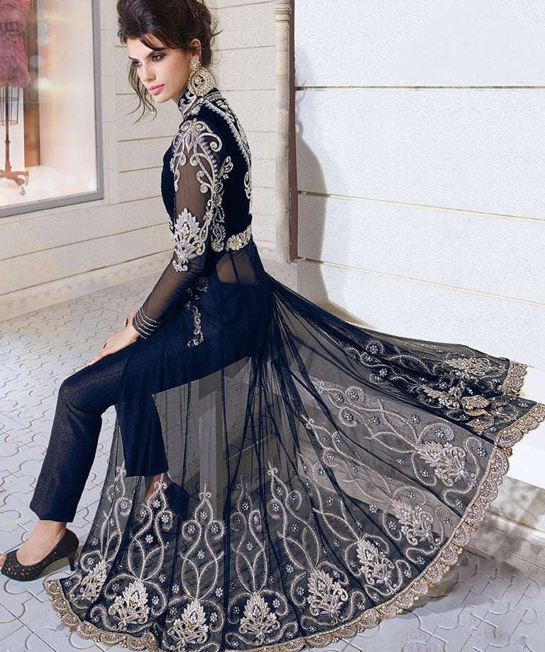 EVENING BLUE INDIAN WEDDING VELVET DRESS AT ASIAN COUTURE. EVENING BLUE INDIAN WEDDING VELVET DRESS AT ASIAN COUTURE.