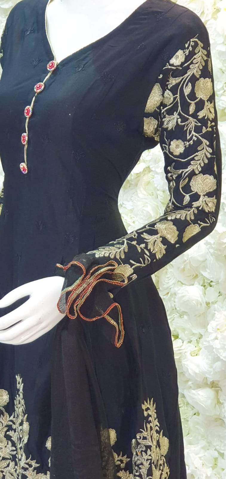 BLACK PAKISTANI DESIGNER PEPLUM LINEN SALWAR SUIT BLACK PAKISTANI DESIGNER PEPLUM LINEN SALWAR SUIT