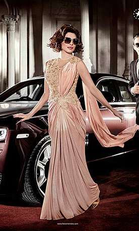 priyanka chopra party dress After turning heads on the main red carpet, Priyanka Chopra Jonas raised the fashion stakes at the Oscars after-party in a shimmering silver dress. The bold backless, sequinned look added glamour to