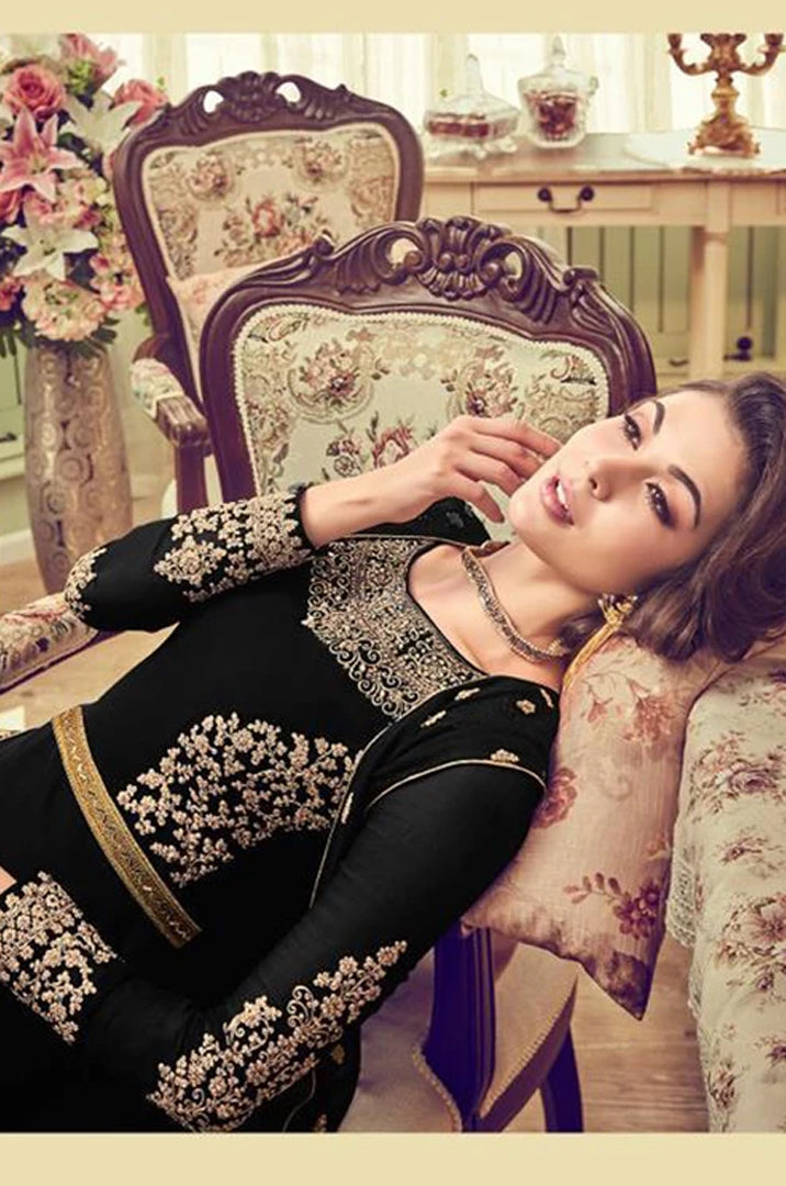 black dress for party in india BLACK HEAVY EMBROIDERED INDIAN WEDDING & EVENING GOWN