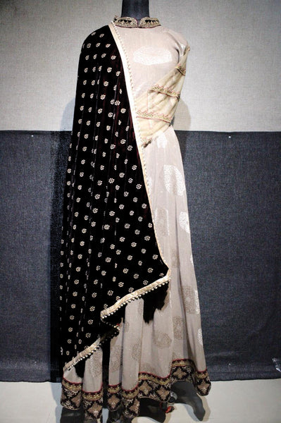 BLACK HEAVY EMBROIDERED VELVET SHAWL - Asian Party Wear